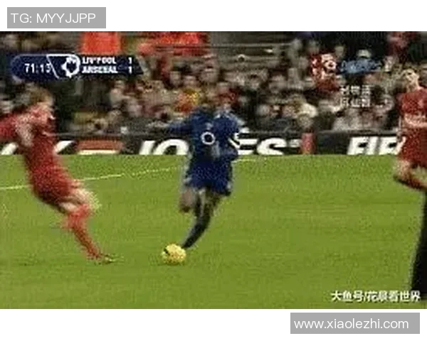 足球明星的沙雕艺术：用创意与幽默展现球场英雄的另一面