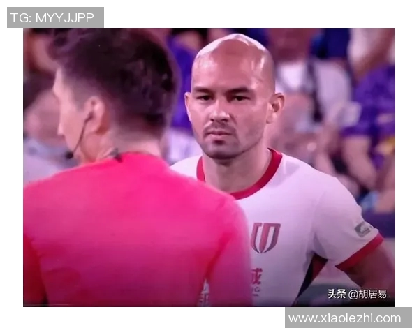 外国足球明星因冲突事件被指打人引发舆论热议与球迷关注