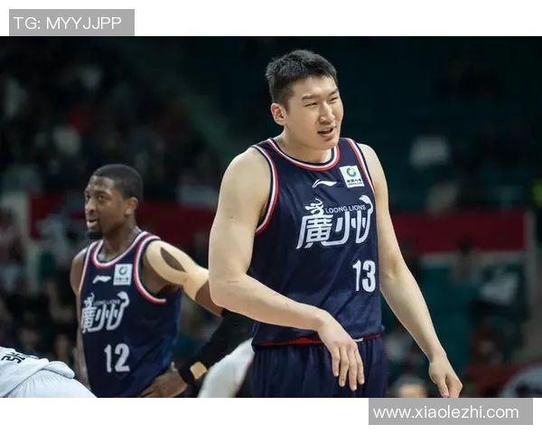 广州篮球队展现强大实力联赛表现令人瞩目与期待