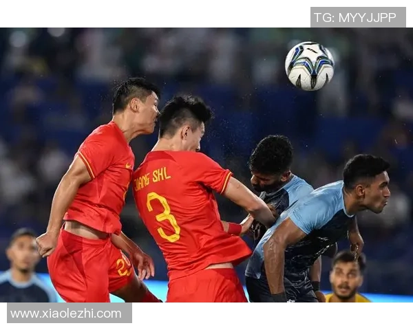 赛后复盘:深入分析上海足球队与杭州足球队的战术对决与表现 赛后复盘:深入分析上海足球队与杭州足球队的战术对决与表现